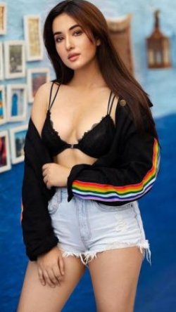 Kandiwali Vip Call Girls Escorts 07506202331, Borivali Calll Girls Muslim Escorts In Chembur 