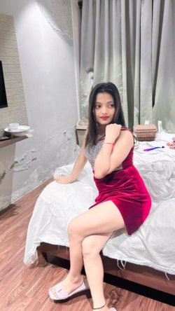 ꧅ Genuine Call Girls In Sector 42 //Noida {8800153789꧁Escorts Service Female In Delhi NCR ﷼