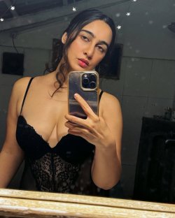 Best Service Call Girls In Lajpat Nagar 9711881147 Delhi Escort Service 