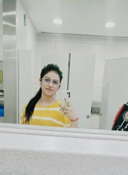 Hand to hand cash payment service available full girlfriend experience service available 