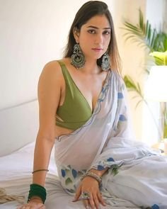 Shruti Khan 
